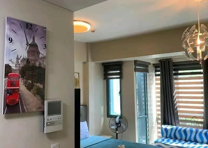 Queen Studio